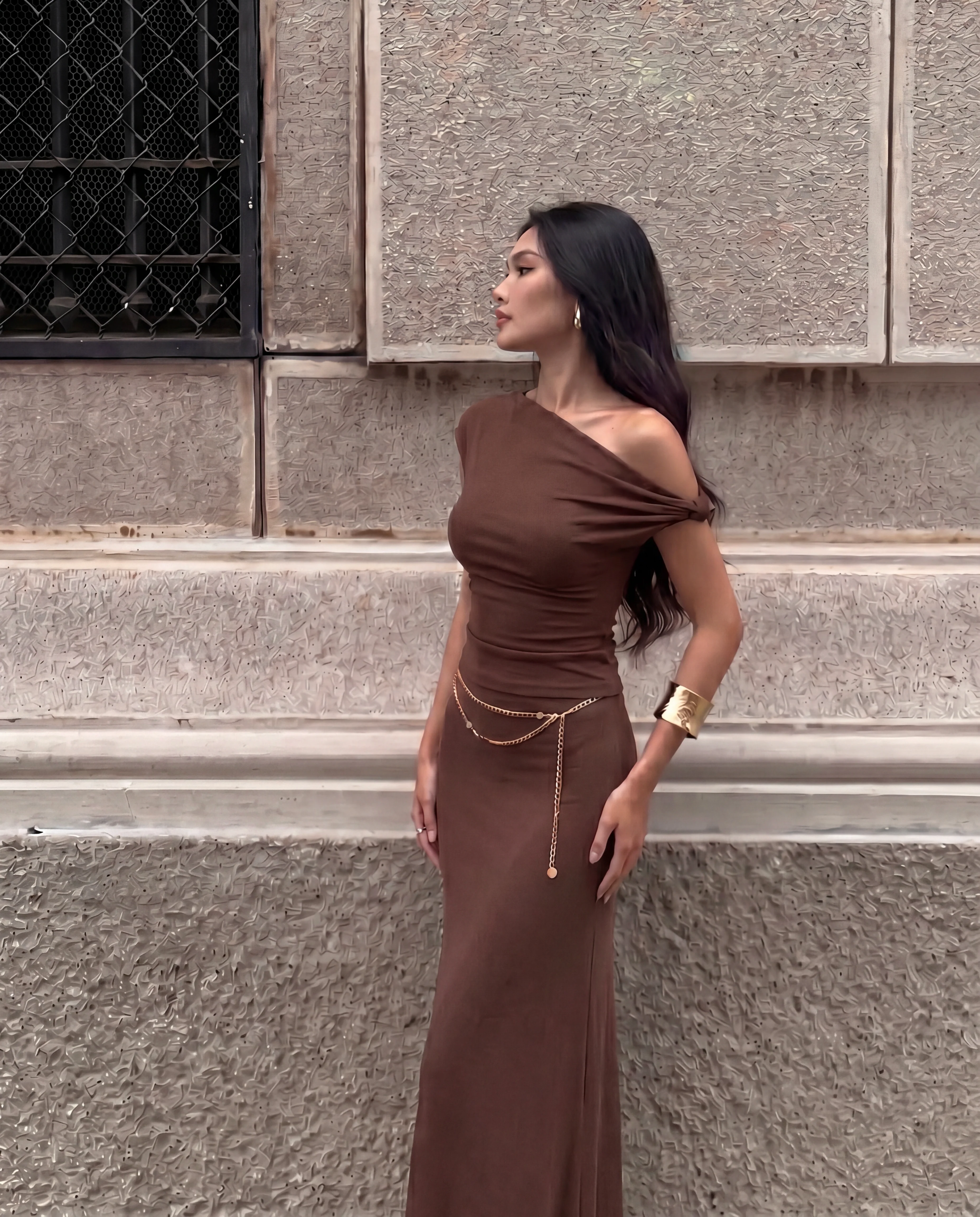 Brown Fitted Knot Shoulder Top & Skirt Set - Image 2