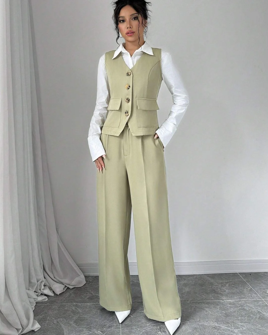 Flap-Pocket Waist Coat - Image 4