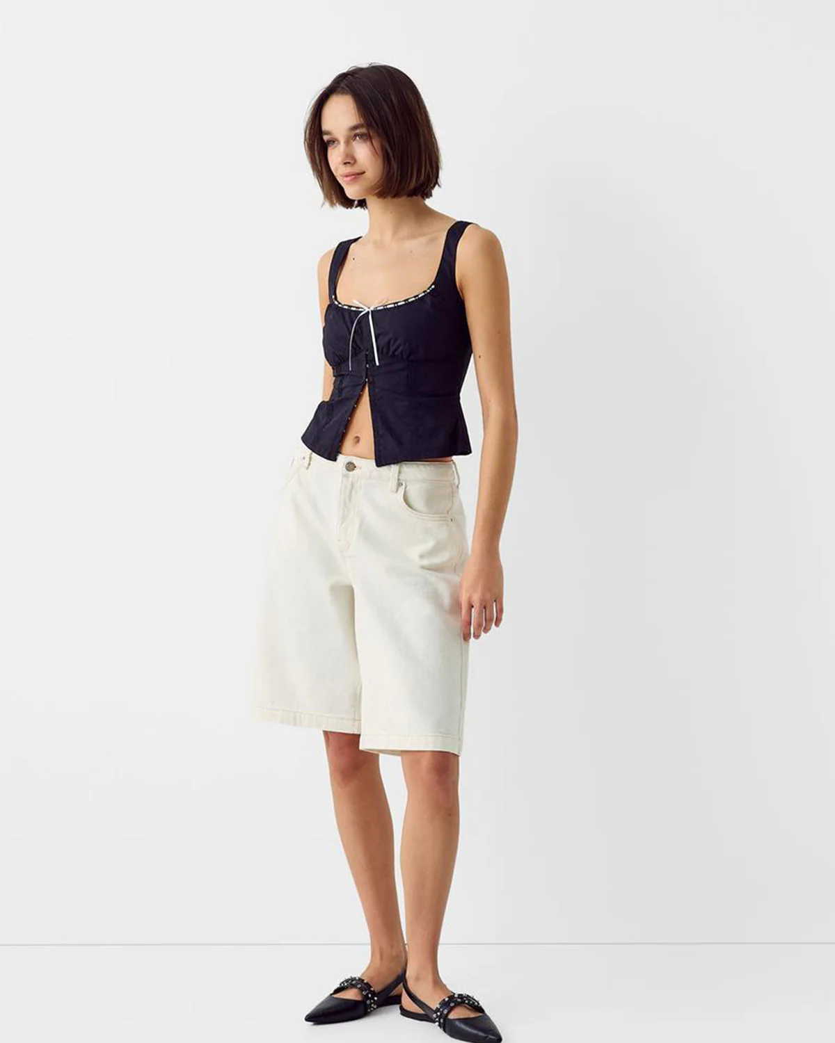 Contrast Piping Corset Top In Black - Image 3
