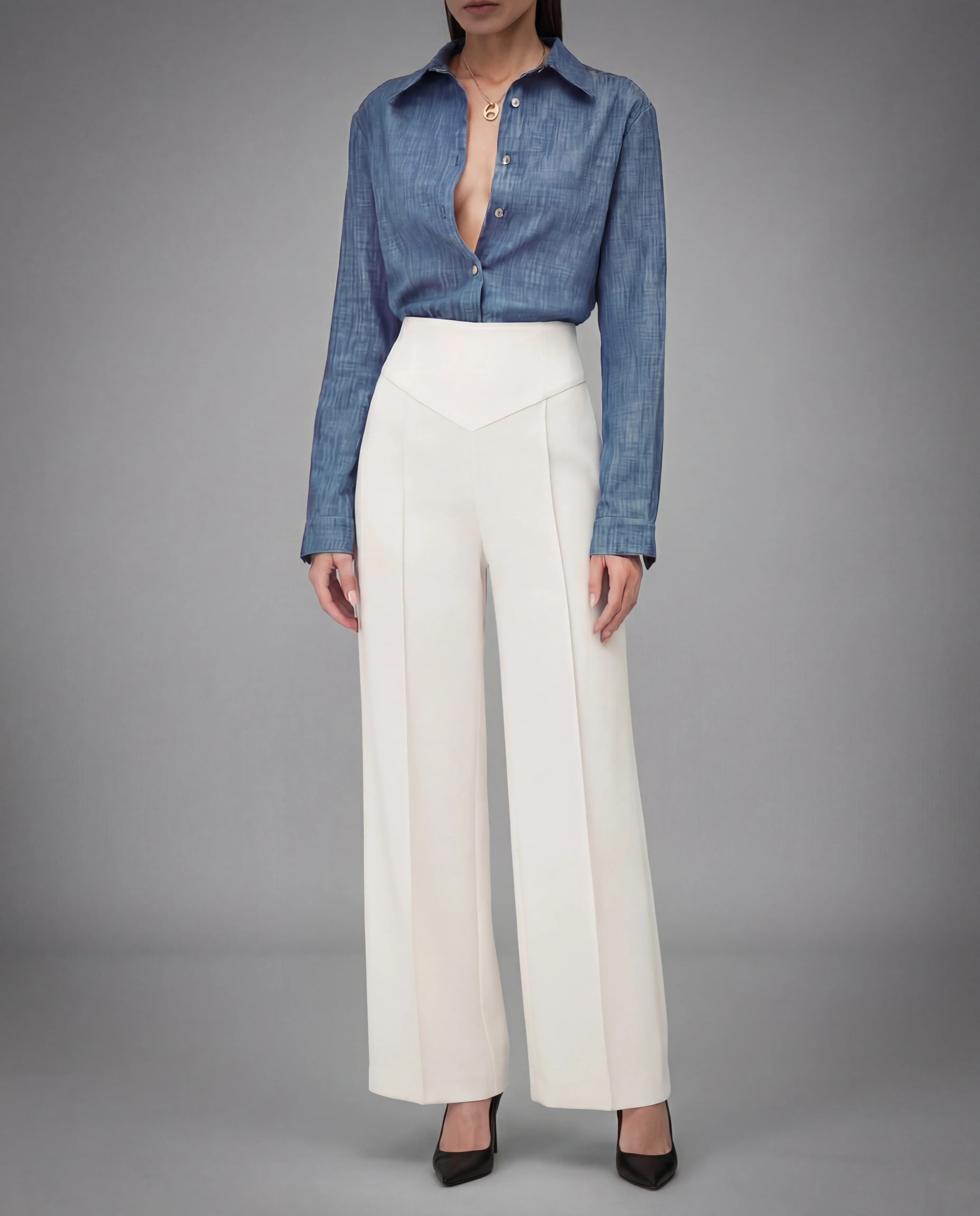 Sculpted Waist Pleated White Trousers - Image 4